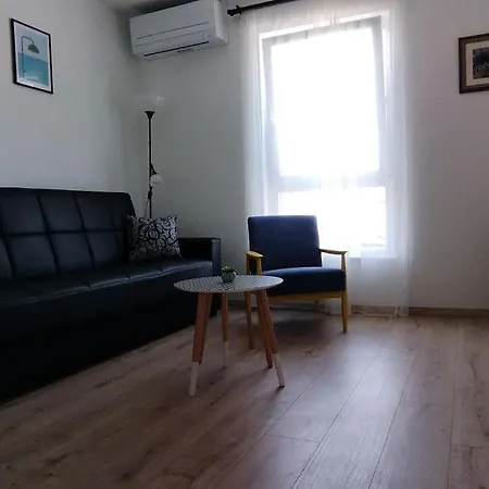 Apartman Cute Marla Art Close To Center