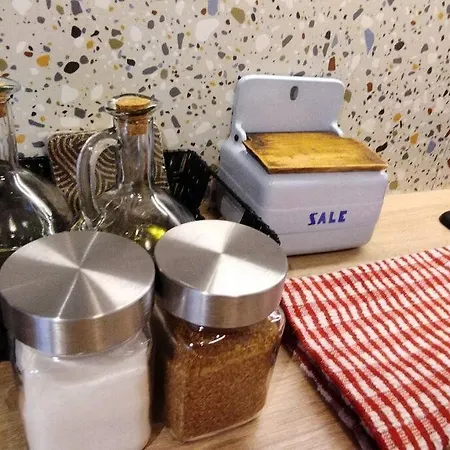 Cute Marla Art Close To Center Apartamento