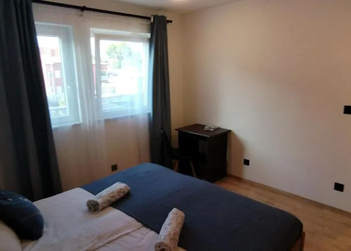 Cute Marla Art Close To Center *